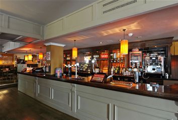 Man Of Gwent - Newport, Newport | Classic Pub Favourites near me